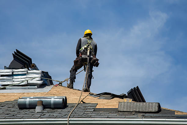 Professional Roofing technician working in Mound, TX